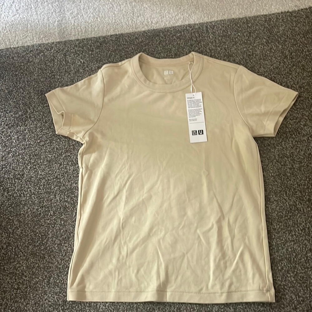 Brand new, size:S, light yellow, butterfly material